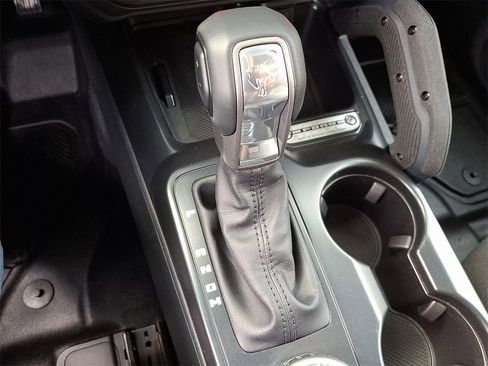 New 2025 Ford Bronco Badlands image 7