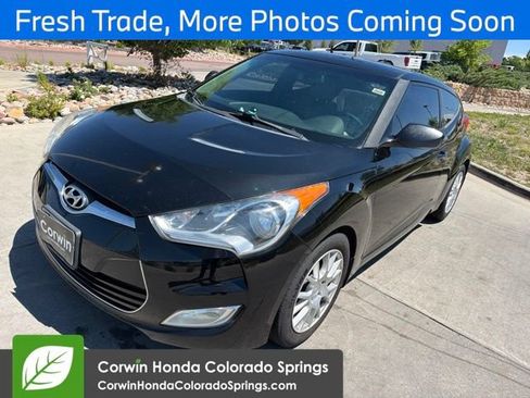 Used 2013 Hyundai Veloster w/ Tech Pkg FWD image 7