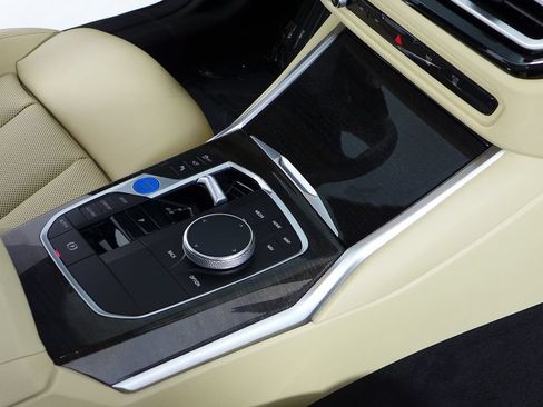 Used 2023 BMW i4 eDrive35 w/ Premium Package RWD image 15