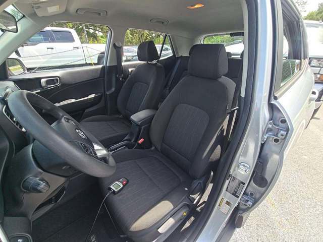Used 2024 Hyundai Santa Fe Limited FWD image 28