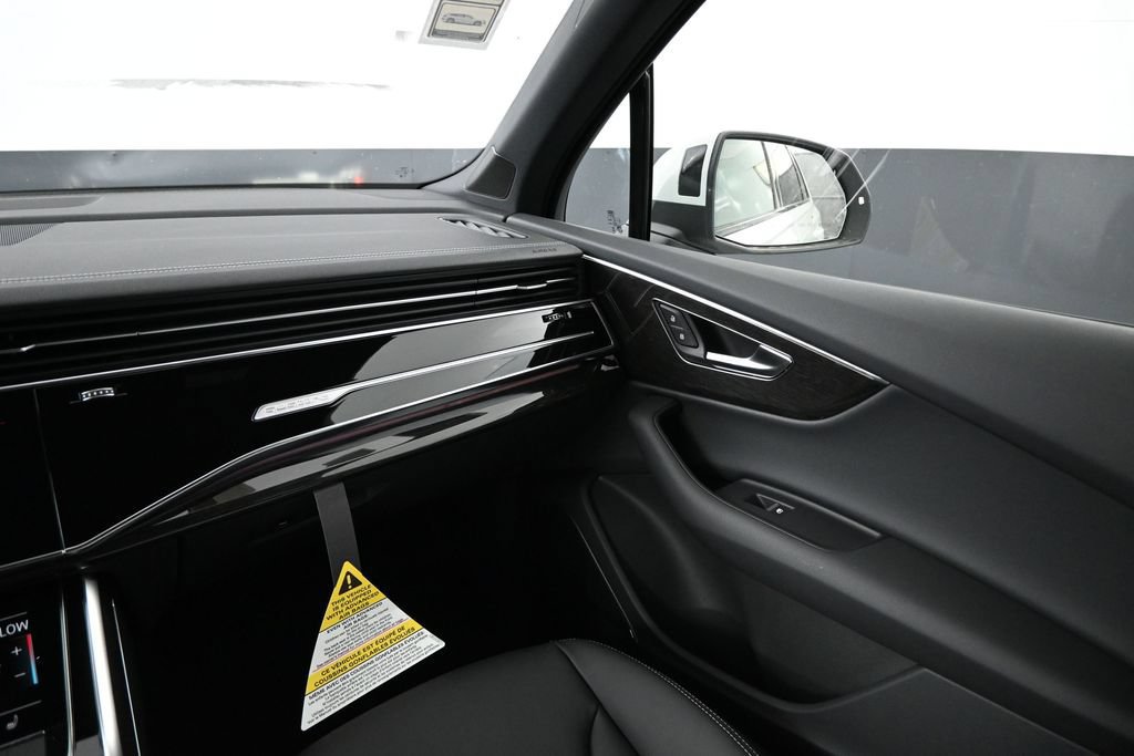 New 2026 Audi Q7 2.0T Premium AWD/4WD image 13