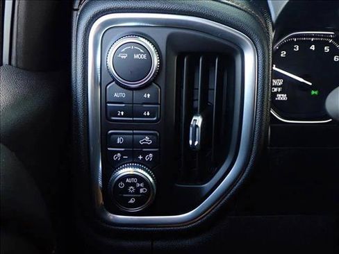 Used 2021 GMC Sierra 1500 AT4 w/ AT4 Preferred Package AWD/4WD image 24