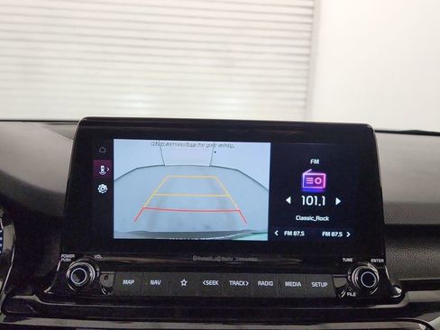 Used 2023 Kia Seltos EX image 28