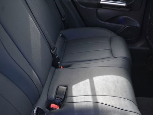 Used 2025 Mercedes-Benz GLA 250 image 30