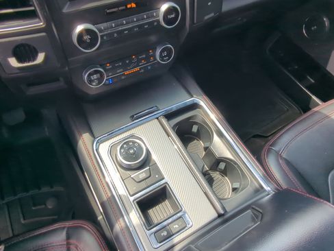 Used 2021 Ford Expedition Max Limited image 18
