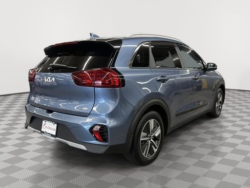 Used 2022 Kia Niro EX Premium image 4