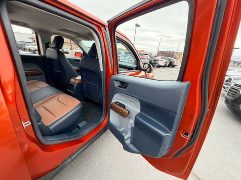 Used 2022 Ford Maverick Lariat w/ Lariat Luxury Package image 28