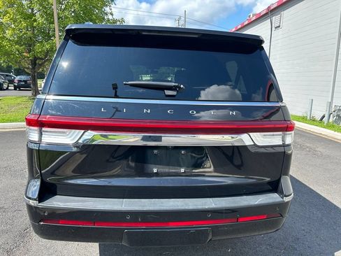 Used 2024 Lincoln Navigator L 4WD image 5