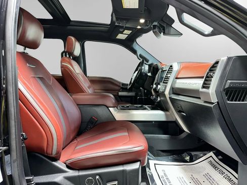 Used 2019 Ford F350 Platinum w/ Platinum Ultimate Package image 23