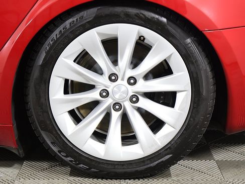 Used 2021 Tesla Model S Plaid image 21