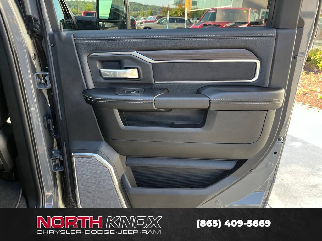 New 2027 RAM 3500 Laramie AWD/4WD image 27