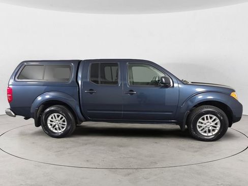 Used 2019 Nissan Frontier SV AWD/4WD image 6