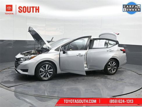 Used 2025 Nissan Versa SV image 47