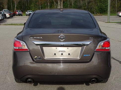 Used 2014 Nissan Altima 2.5 SL FWD image 10