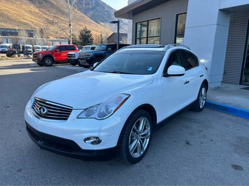 Used 2015 INFINITI QX50 Journey w/ Premium Package image 8