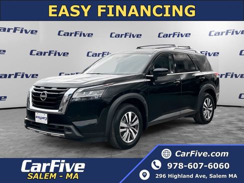 Used 2023 Nissan Pathfinder SL image 1
