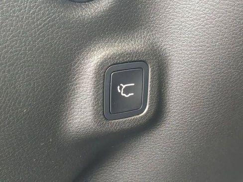 Certified 2024 Jeep Compass Limited w/ Elite Group AWD/4WD image 15