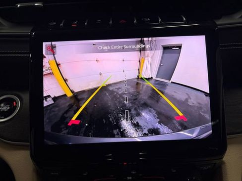 Used 2024 Jeep Grand Cherokee Limited w/ Luxury Tech Group II image 22