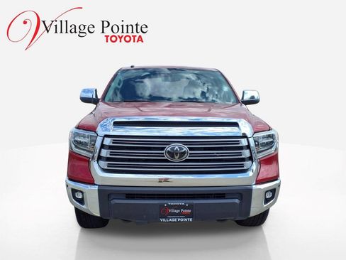 Used 2018 Toyota Tundra Limited w/ Limited Premium Package AWD/4WD image 8