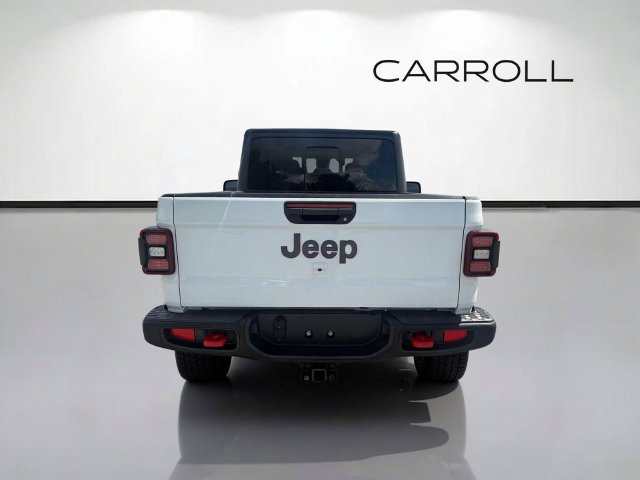 Used 2025 Jeep Gladiator Rubicon AWD/4WD image 4