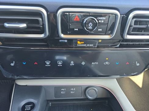 New 2026 Nissan Sentra SL w/ Floor Mat Package FWD image 4