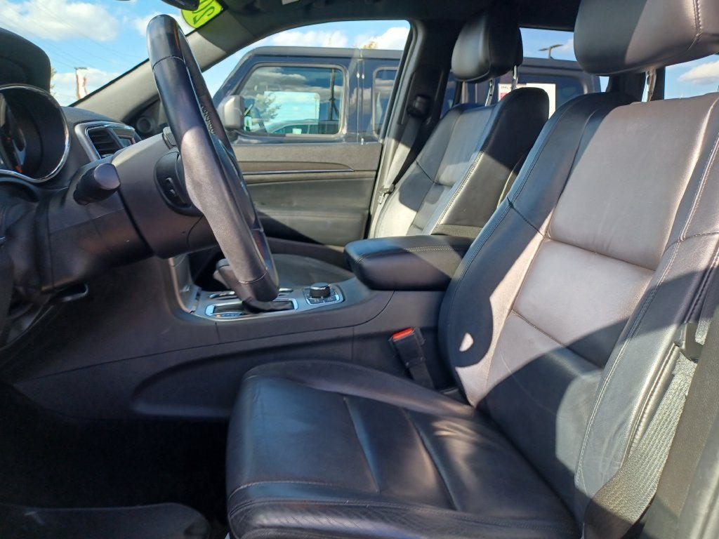 Used 2018 Jeep Grand Cherokee Limited AWD/4WD image 5
