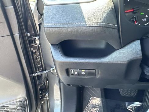 Used 2022 Toyota RAV4 XLE image 29