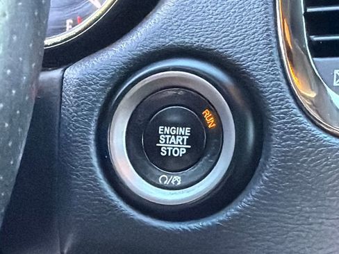 Used 2018 Dodge Durango GT image 27