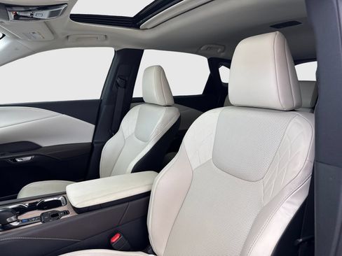 Used 2024 Lexus RX 350 Premium w/ Accessory Package (Z1) FWD image 15