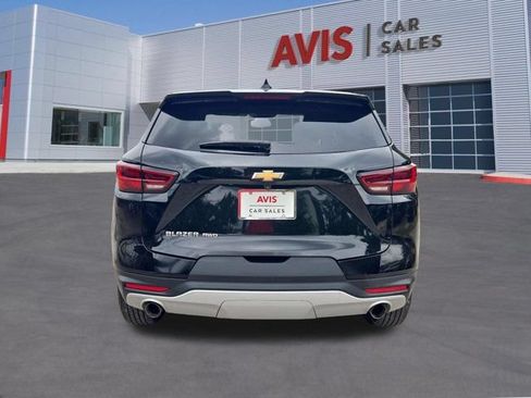 Used 2025 Chevrolet Blazer LT AWD/4WD image 7