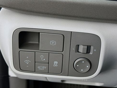 Used 2023 Hyundai Ioniq 6 SEL image 17