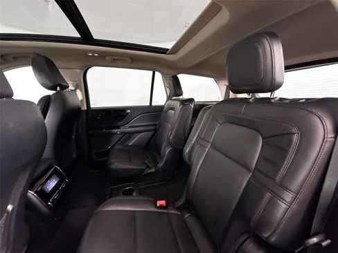Used 2022 Lincoln Aviator Reserve AWD/4WD image 31