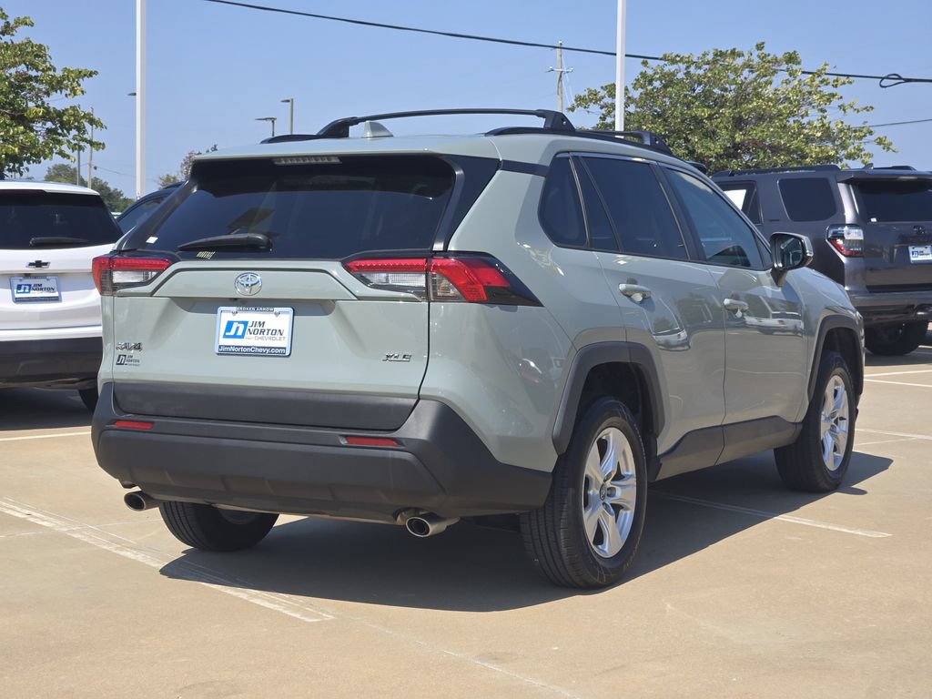 Used 2020 Toyota RAV4 XLE FWD image 7