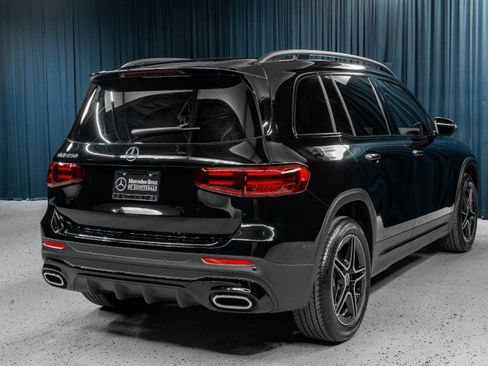 Certified 2025 Mercedes-Benz GLB 250 image 5