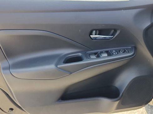 New 2025 Nissan Versa SV w/ Trunk Package image 9