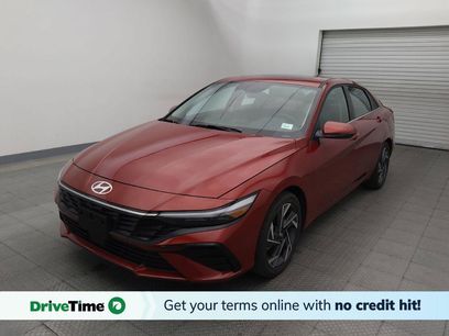 Used 2025 Hyundai Elantra Limited