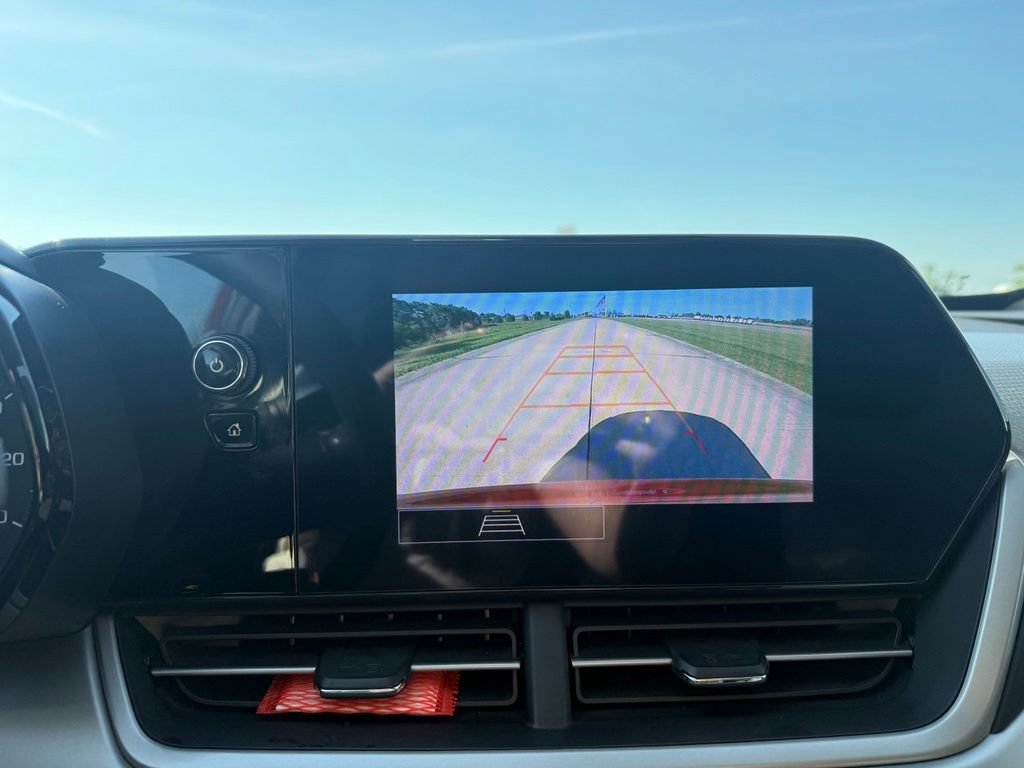 Used 2024 Chevrolet Trax LS FWD image 37