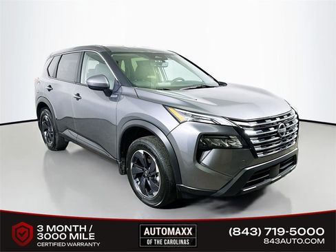 Used 2024 Nissan Rogue SV image 1