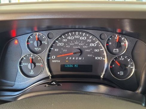 Used 2025 GMC Savana 2500 w/ Driver Convenience Package RWD image 23