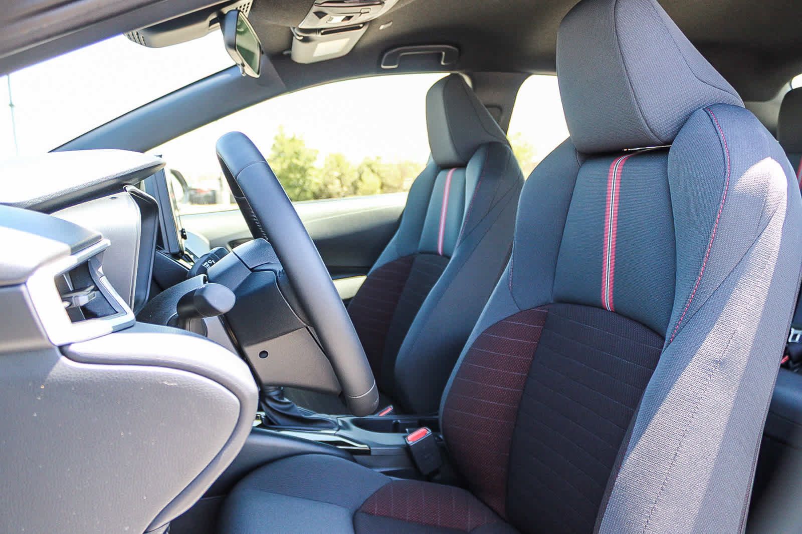 Used 2026 Toyota Corolla SE FWD image 17