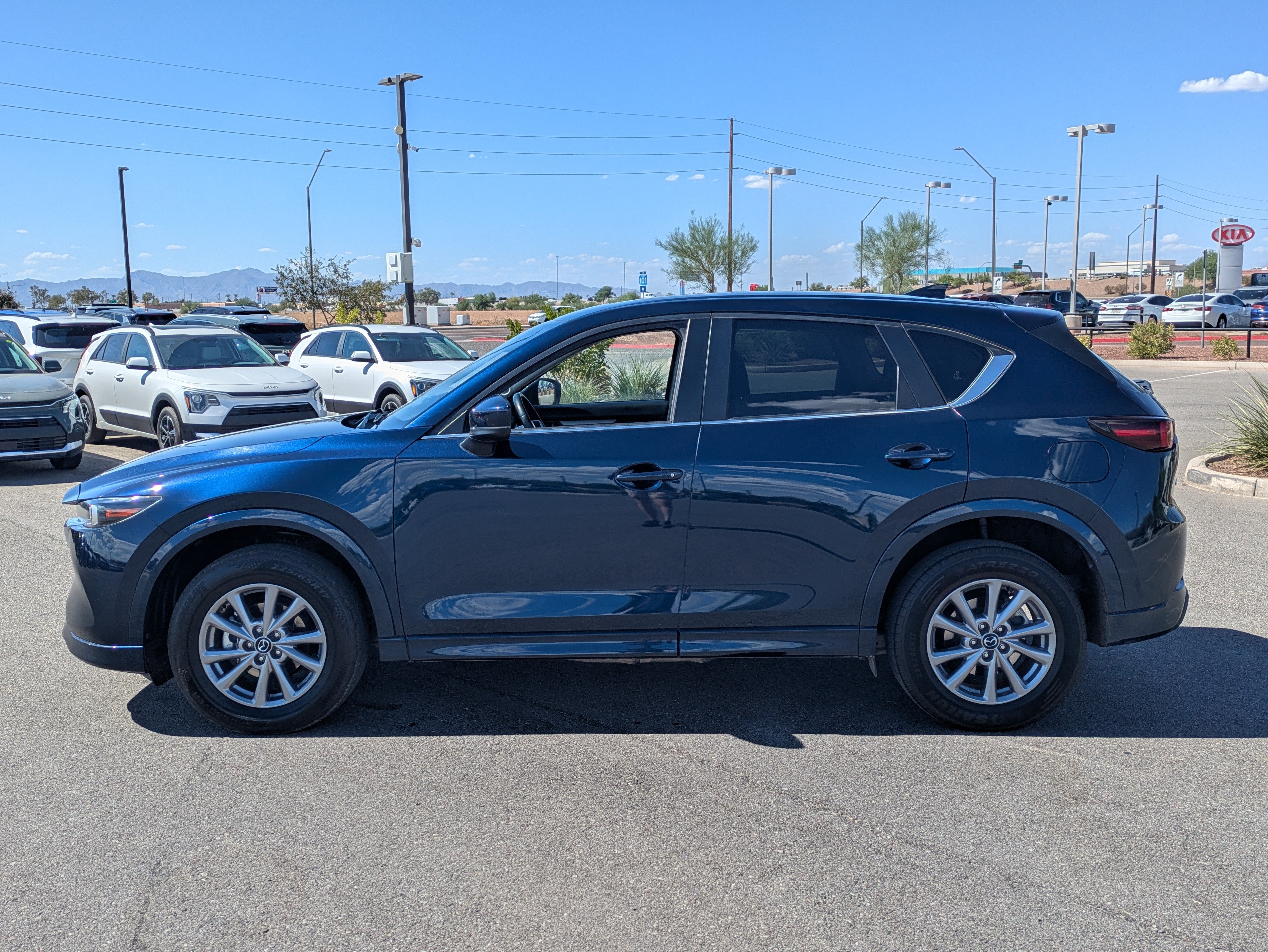 Used 2025 MAZDA CX-5 AWD 2.5 S w/ Preferred Package image 2