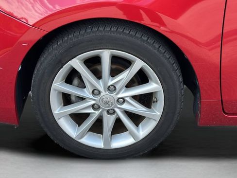 Used 2012 Toyota Prius V Five FWD image 5