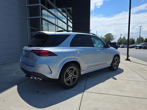 Used 2025 Mercedes-Benz GLE 350 4MATIC image 3