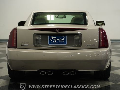 Used 2004 Cadillac XLR image 10