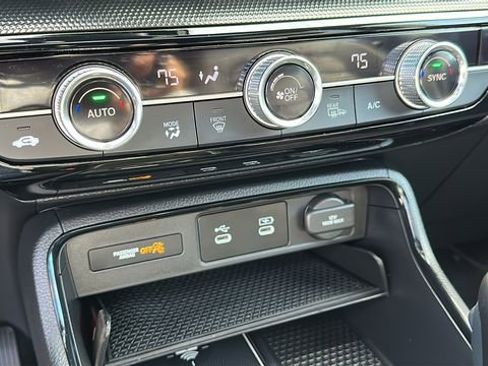 Used 2026 Honda CR-V Sport Touring image 18