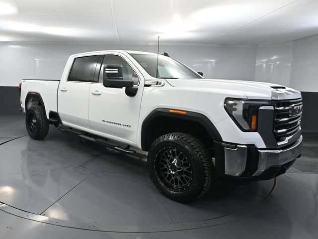 Used 2024 GMC Sierra 2500 SLE AWD/4WD image 1