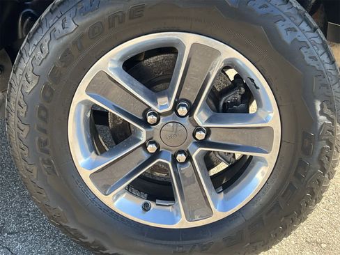 Used 2020 Jeep Wrangler Unlimited Sahara w/ Uconnect 4C Nav & Sound Group image 14