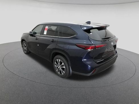 New 2026 Toyota Highlander XLE AWD/4WD image 5
