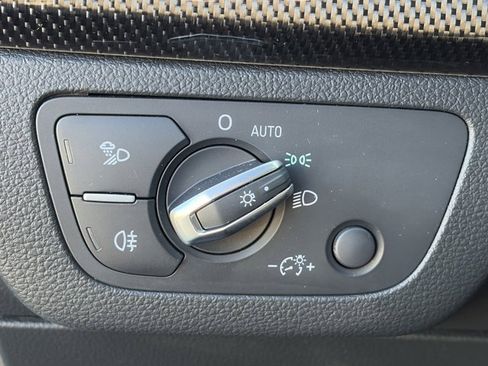 Used 2024 Audi SQ5 Premium image 21