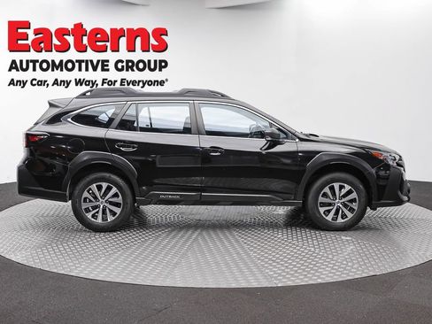 Used 2024 Subaru Outback AWD/4WD image 4